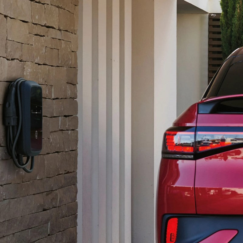 Зарядна станция Volkswagen ID.Charger Connect 2
